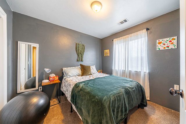 887 Silver Fox Drive, Central Point, OR 97502