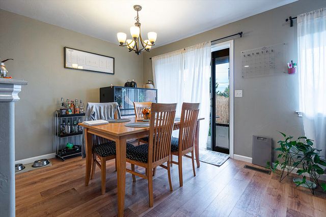 887 Silver Fox Drive, Central Point, OR 97502