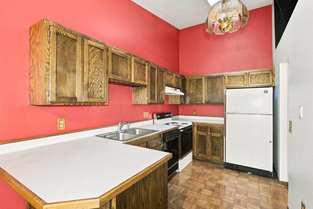 513 Upper Wood Way, Burnsville, MN 55337 — photo 5