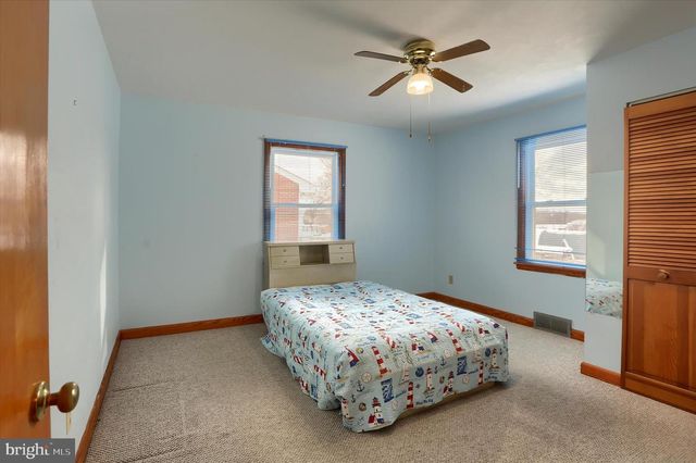 678 LITTLESTOWN RD, Littlestown, PA 17340