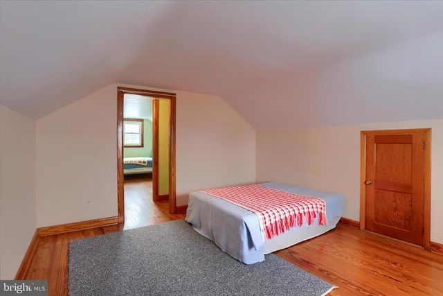 678 LITTLESTOWN RD, Littlestown, PA 17340