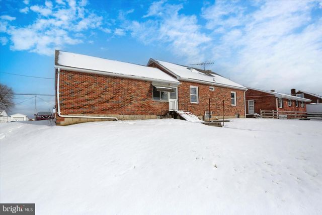 678 LITTLESTOWN RD, Littlestown, PA 17340