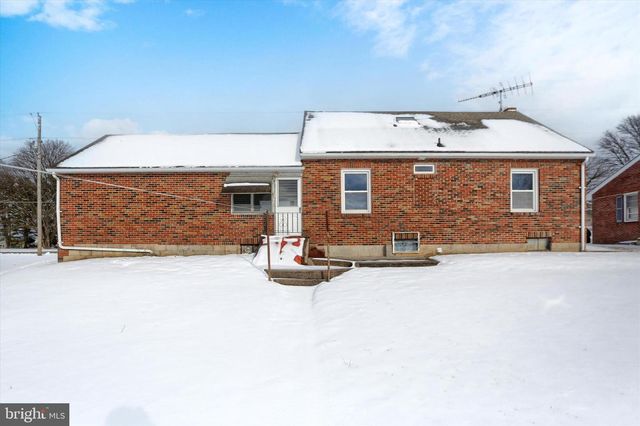 678 LITTLESTOWN RD, Littlestown, PA 17340