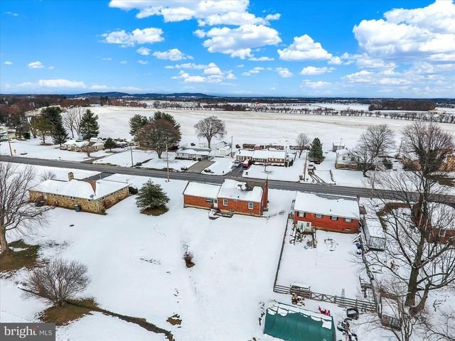 678 LITTLESTOWN RD, Littlestown, PA 17340