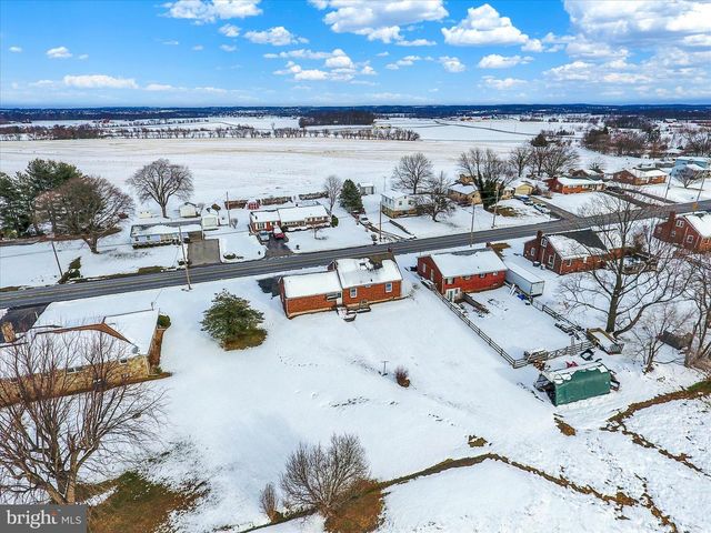 678 LITTLESTOWN RD, Littlestown, PA 17340