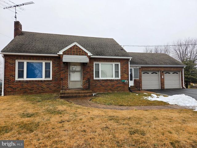 678 LITTLESTOWN RD, Littlestown, PA 17340