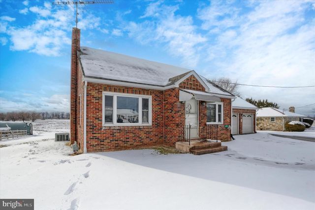 678 LITTLESTOWN RD, Littlestown, PA 17340