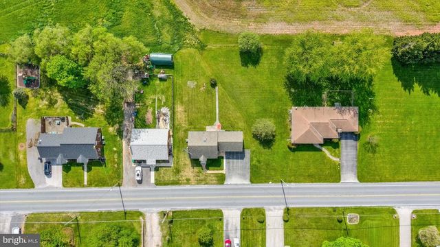 678 LITTLESTOWN RD, Littlestown, PA 17340