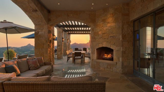 340 N Kanan Dume Road, Malibu, CA 90265