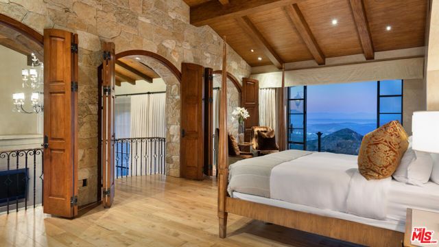 340 N Kanan Dume Road, Malibu, CA 90265