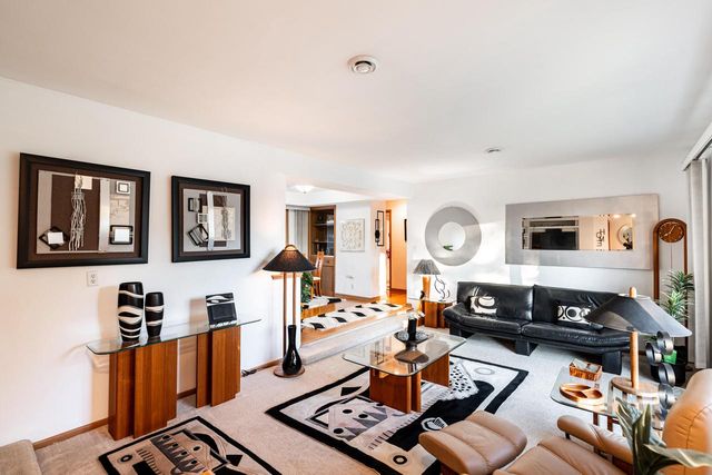 3725 W Abbott AVENUE, Greenfield, WI 53221