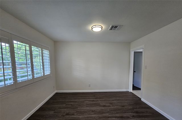 4348 Selkirk Drive W, Fort Worth, TX 76109