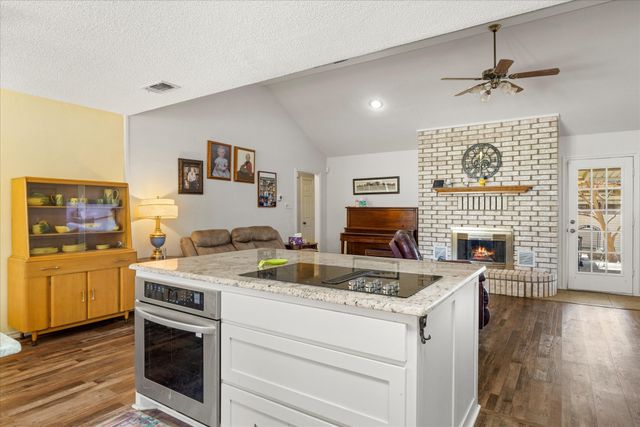 1701 Hitching Post Road, Granbury, TX 76049