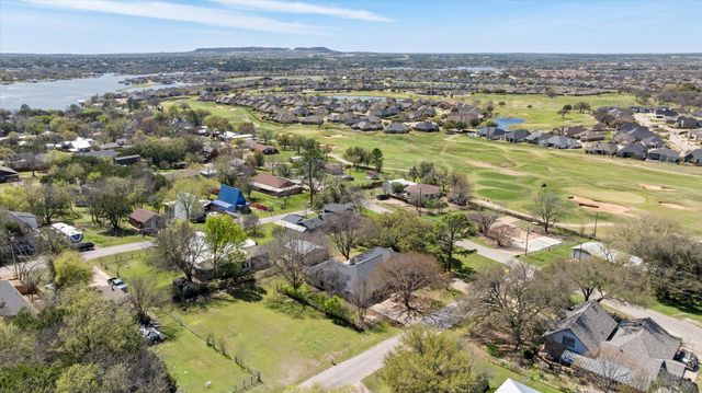 1701 Hitching Post Road, Granbury, TX 76049