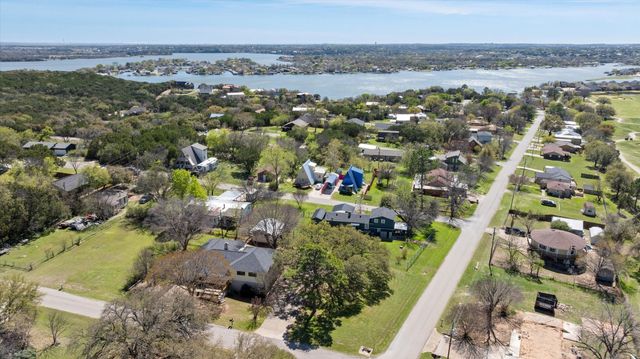 1701 Hitching Post Road, Granbury, TX 76049