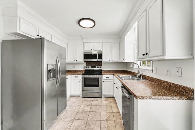 18 Ophir Drive, Charleston, SC 29407