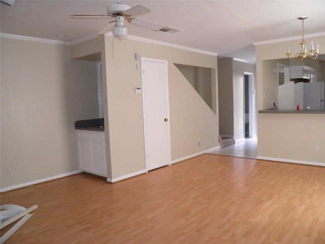 11000 Kinghurst Street 115, Houston, TX 77099