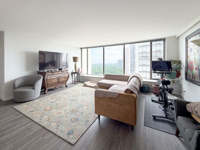 5455 N Sheridan Road 1908, Chicago, IL 60640