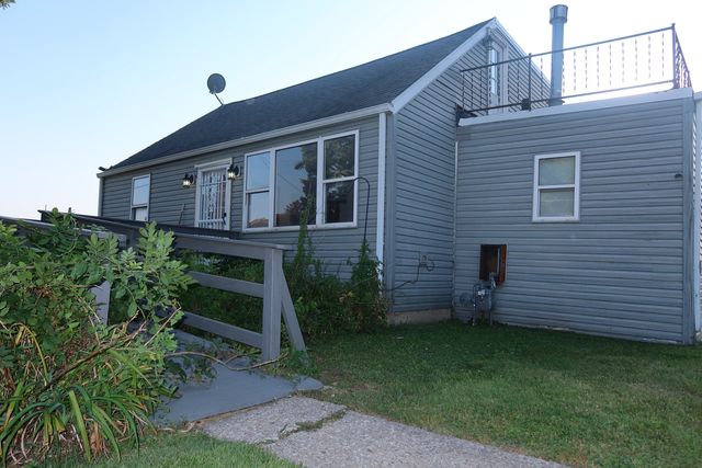 8638 Central Avenue, Burbank, IL 60459