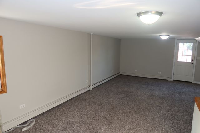 8638 Central Avenue, Burbank, IL 60459