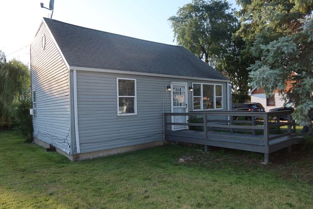 8638 Central Avenue, Burbank, IL 60459