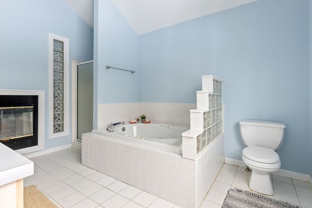 2 Arrowhead Circle 2, Ashland, MA 01721