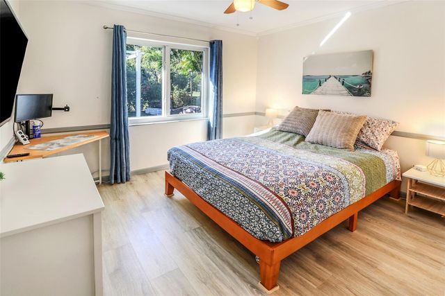 5164 NW 53rd Ave, Coconut Creek, FL 33073