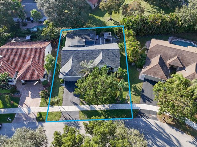 5164 NW 53rd Ave, Coconut Creek, FL 33073