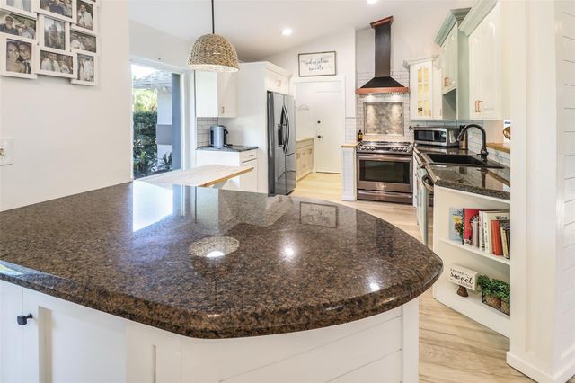 5164 NW 53rd Ave, Coconut Creek, FL 33073