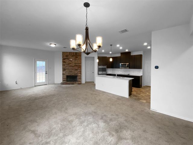 932 Yellow Ribbon CV, Jarrell, TX 76537