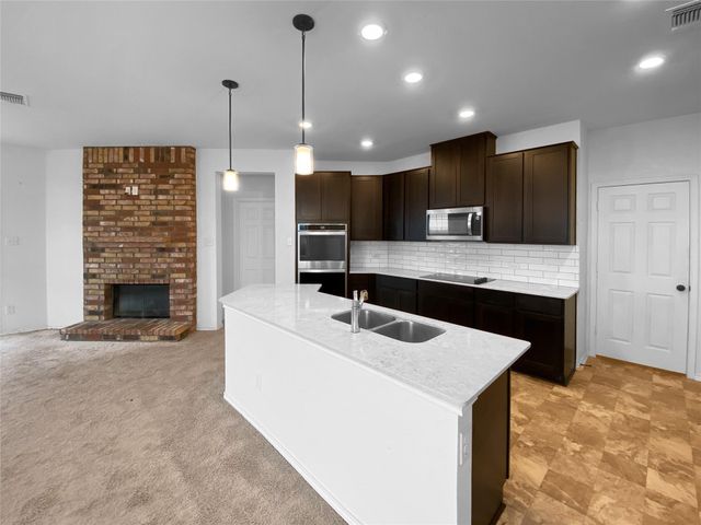 932 Yellow Ribbon CV, Jarrell, TX 76537