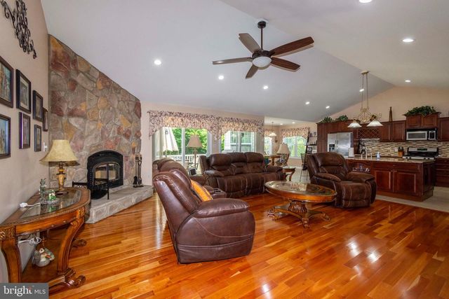 4602 MAGNOLIA HARBOUR DR, Spotsylvania, VA 22551