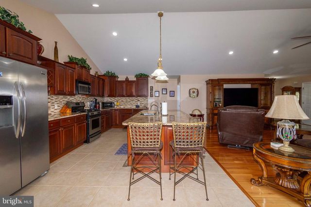 4602 MAGNOLIA HARBOUR DR, Spotsylvania, VA 22551