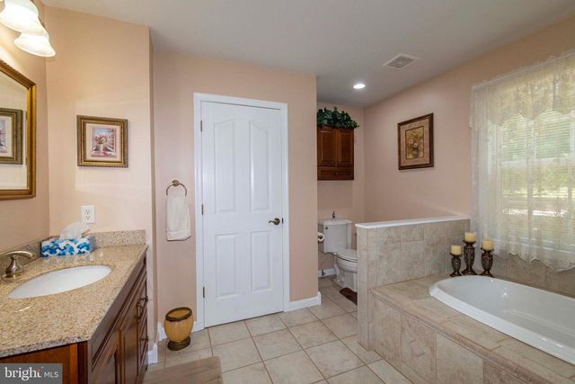 4602 MAGNOLIA HARBOUR DR, Spotsylvania, VA 22551