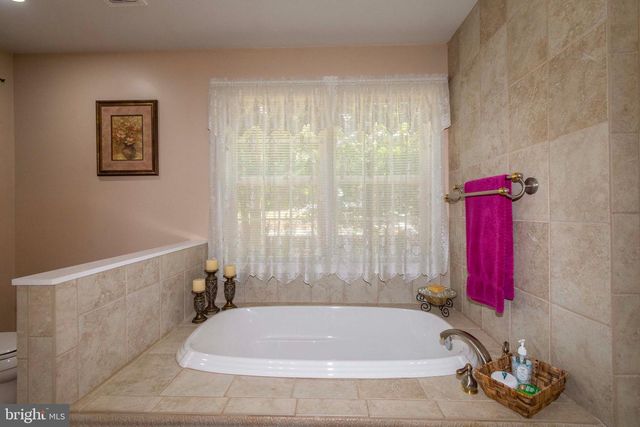 4602 MAGNOLIA HARBOUR DR, Spotsylvania, VA 22551