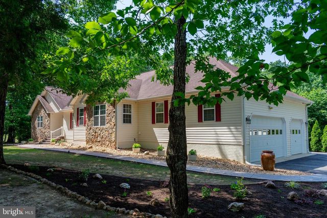 4602 MAGNOLIA HARBOUR DR, Spotsylvania, VA 22551