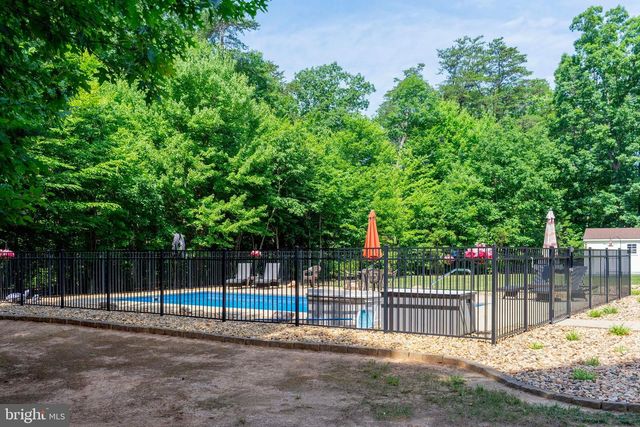 4602 MAGNOLIA HARBOUR DR, Spotsylvania, VA 22551