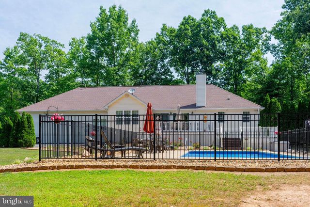 4602 MAGNOLIA HARBOUR DR, Spotsylvania, VA 22551