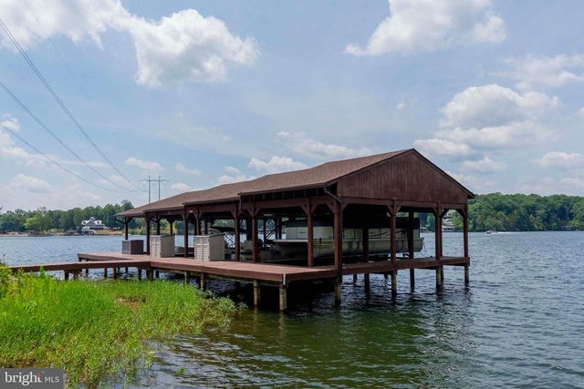 4602 MAGNOLIA HARBOUR DR, Spotsylvania, VA 22551