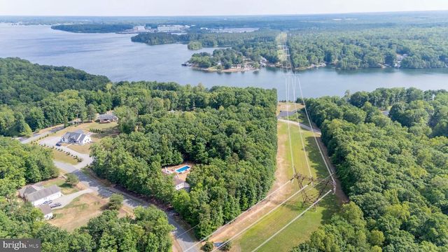 4602 MAGNOLIA HARBOUR DR, Spotsylvania, VA 22551