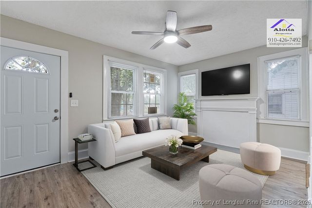 207 S Windsor Drive, Fayetteville, NC 28301