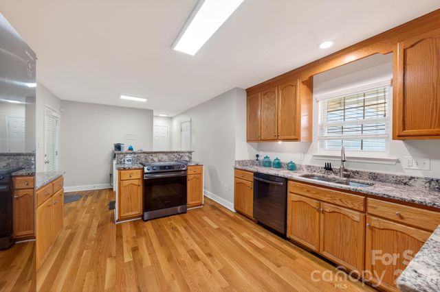 208 Deerfield Drive, Mount Holly, NC 28120