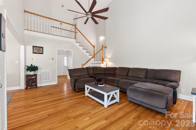 208 Deerfield Drive, Mount Holly, NC 28120