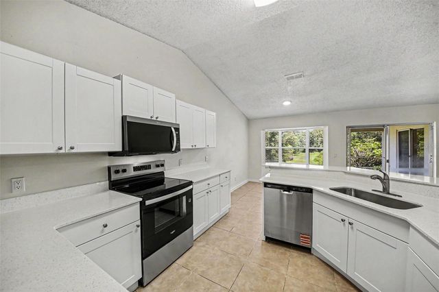 1067 SHEELER HILLS DRIVE, Apopka, FL 32703
