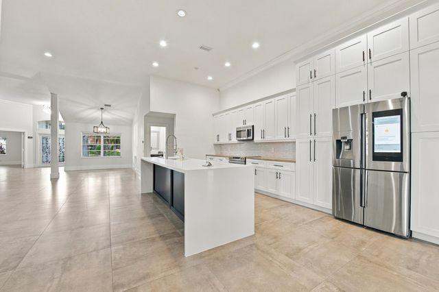 2559 Jardin Lane, Weston, FL 33327