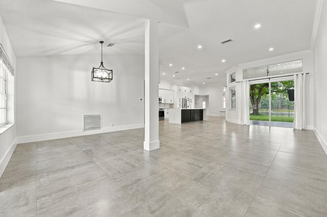 2559 Jardin Lane, Weston, FL 33327