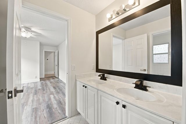 2559 Jardin Lane, Weston, FL 33327
