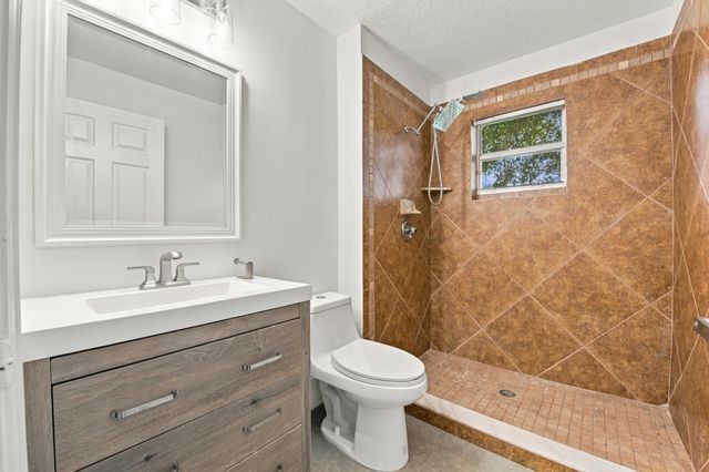 2559 Jardin Lane, Weston, FL 33327