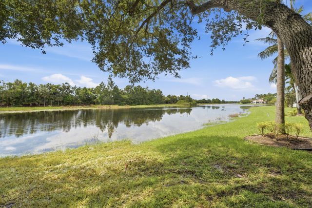 2559 Jardin Lane, Weston, FL 33327