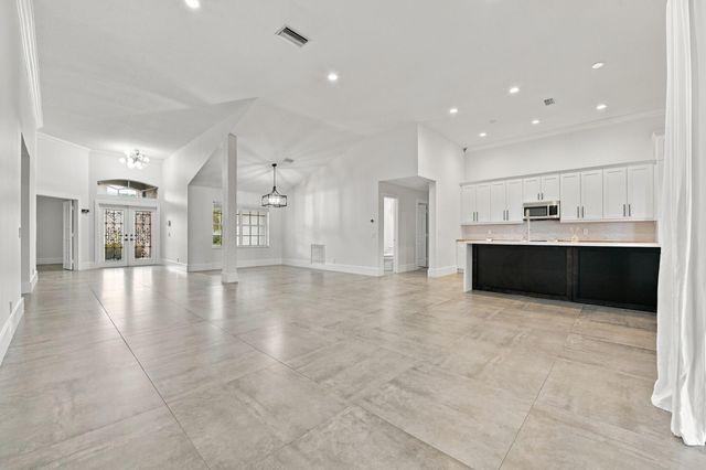 2559 Jardin Lane, Weston, FL 33327
